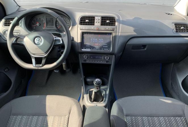 Volkswagen Polo V Рестайлинг с пробегом 2016 года, цена 890 000 рублей, 165000 км, седан, Автокод Объявления