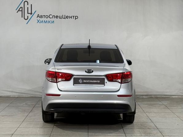 Kia Rio III Рестайлинг с пробегом 2017 года, цена 1 179 800 рублей, 105000 км, седан, Автокод Объявления