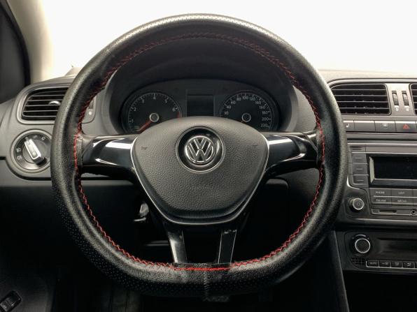 Volkswagen Polo V Рестайлинг с пробегом 2017 года, цена 925 000 рублей, 194193 км, седан, Автокод Объявления