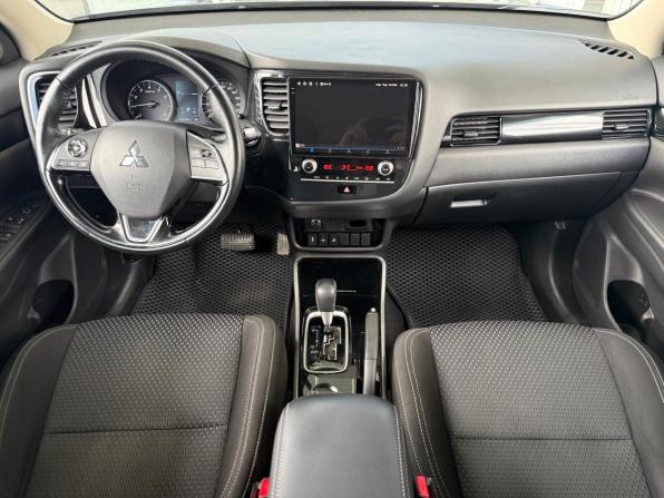 Mitsubishi Outlander III Рестайлинг 3 с пробегом 2021 года, цена 2 299 000 рублей, 93000 км, внедорожник, Автокод Объявления