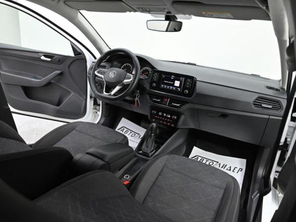 Volkswagen Polo VI с пробегом 2021 года, цена 939 000 рублей, 59787 км, лифтбек, Автокод Объявления