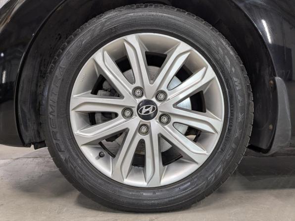 Hyundai Elantra V (MD) Рестайлинг с пробегом 2015 года, цена 1 250 000 рублей, 92612 км, седан, Автокод Объявления
