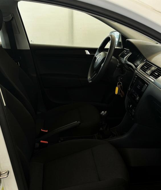 Skoda Rapid I Рестайлинг Москва  - изображение 11