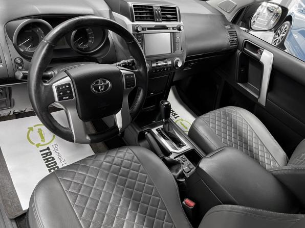 Toyota Land Cruiser Prado 150 Series Рестайлинг 1 с пробегом 2015 года, цена 3 395 000 рублей, 273103 км, внедорожник, Автокод Объявления