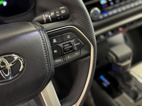 Toyota Sequoia III с пробегом 2025 года, цена 15 500 000 рублей, 3923 км, внедорожник, Автокод Объявления