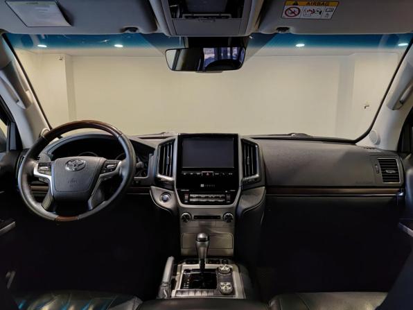 Toyota Land Cruiser 200 Series Рестайлинг 2 с пробегом 2016 года, цена 4 730 000 рублей, 334003 км, внедорожник, Автокод Объявления