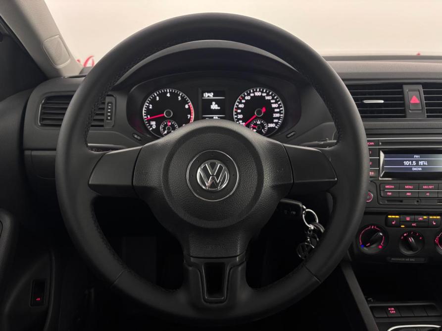 Volkswagen Jetta VI Псков  - изображение 11