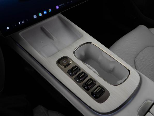 Xiaomi SU7 I с пробегом 2024 года, цена 6 847 055 рублей, 209 км, седан, Автокод Объявления