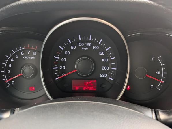 Kia Rio III Рестайлинг с пробегом 2016 года, цена 879 000 рублей, 124718 км, седан, Автокод Объявления