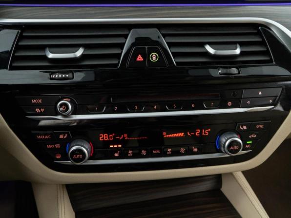 BMW 5 серии VII (G30/G31/G38) с пробегом 2019 года, цена 3 177 077 рублей, 215080 км, универсал, Автокод Объявления