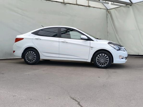 Hyundai Solaris I Рестайлинг с пробегом 2015 года, цена 950 000 рублей, 163941 км, седан, Автокод Объявления