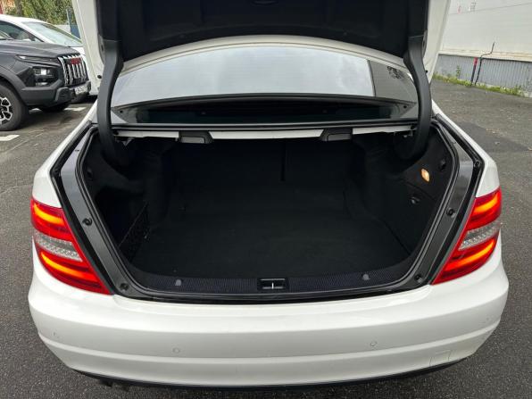 Mercedes-Benz C-Класс III (W204) Рестайлинг с пробегом 2013 года, цена 1 440 000 рублей, 97154 км, седан, Автокод Объявления