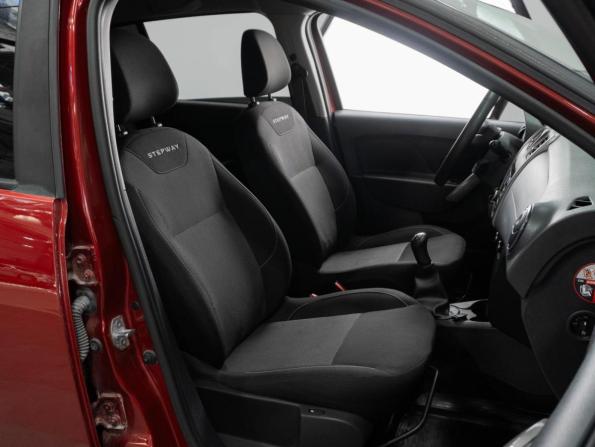 Renault Sandero II Рестайлинг с пробегом 2020 года, цена 1 044 000 рублей, 99537 км, хэтчбек, Автокод Объявления