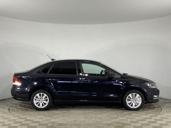 Volkswagen Polo V Рестайлинг с пробегом 2018 года, цена 1 050 000 рублей, 129258 км, седан, Автокод Объявления