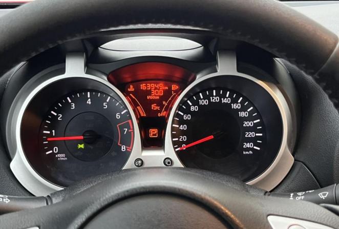 Nissan Juke I с пробегом 2014 года, цена 990 000 рублей, 163949 км, внедорожник, Автокод Объявления
