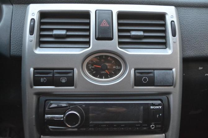 Lada (ВАЗ) Priora I с пробегом 2011 года, цена 340 000 рублей, 255289 км, хэтчбек, Автокод Объявления
