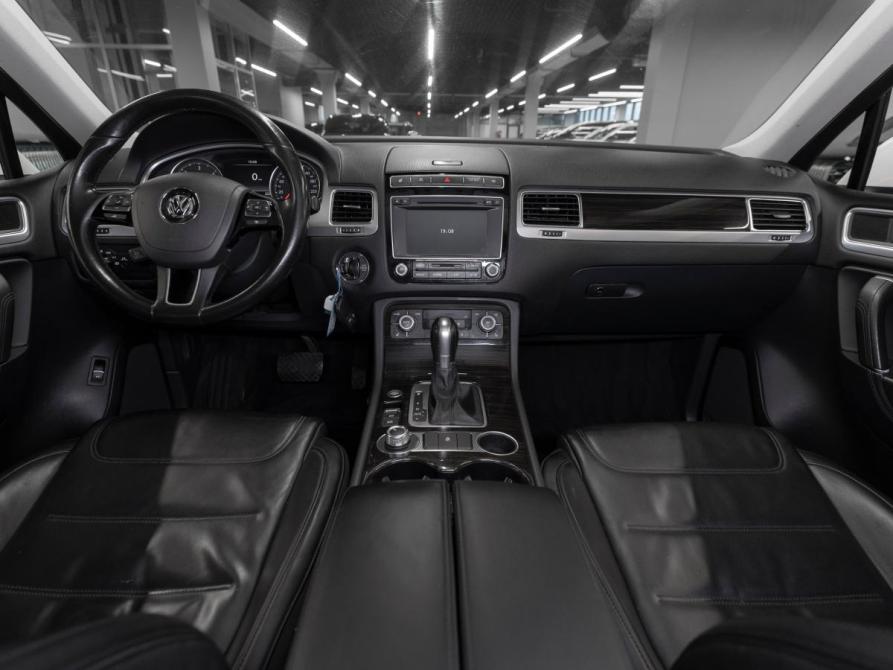 Volkswagen Touareg II Рестайлинг Москва  - изображение 8