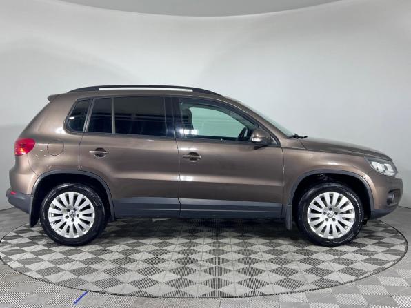 Volkswagen Tiguan I Рестайлинг с пробегом 2015 года, цена 1 641 000 рублей, 138427 км, внедорожник, Автокод Объявления