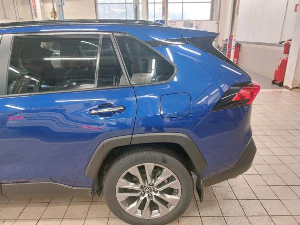 Toyota RAV4 V (XA50) с пробегом 2021 года, цена 3 100 000 рублей, 127000 км, внедорожник, Автокод Объявления