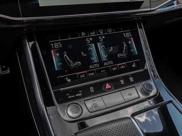 Audi Q8 I (4M) с пробегом 2020 года, цена 7 000 000 рублей, 92022 км, внедорожник, Автокод Объявления