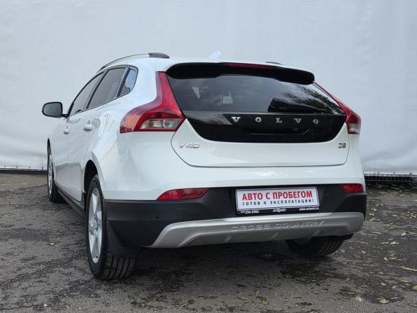 Volvo V40 Cross Country I с пробегом 2015 года, цена 1 350 000 рублей, 126644 км, хэтчбек, Автокод Объявления