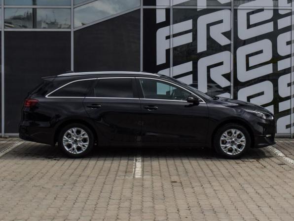 Kia Ceed III Рестайлинг с пробегом 2021 года, цена 2 220 000 рублей, 96398 км, универсал, Автокод Объявления