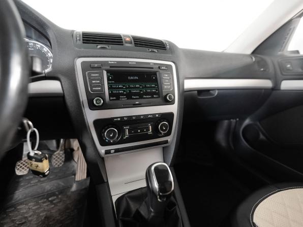 Skoda Octavia II (A5) Рестайлинг с пробегом 2011 года, цена 799 000 рублей, 179139 км, лифтбек, Автокод Объявления