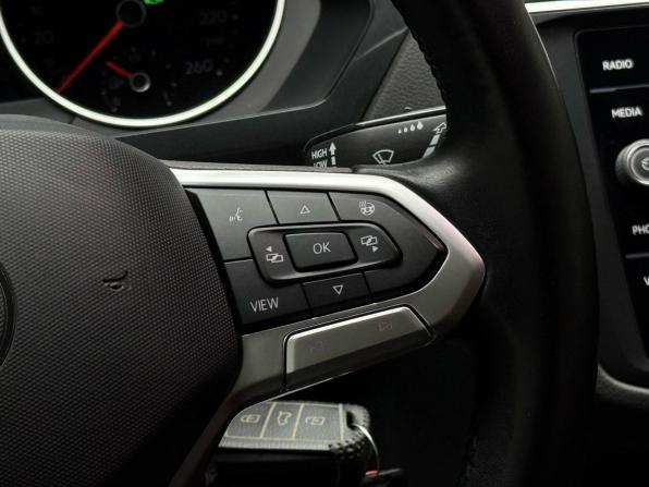 Volkswagen Tiguan II Рестайлинг с пробегом 2021 года, цена 2 579 000 рублей, 129693 км, внедорожник, Автокод Объявления