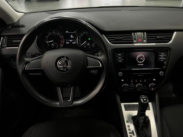 Skoda Octavia III (A7) Рестайлинг с пробегом 2020 года, цена 1 990 000 рублей, 65000 км, лифтбек, Автокод Объявления