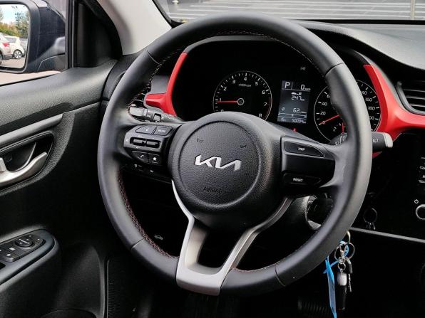 Kia Rio IV Рестайлинг с пробегом 2021 года, цена 1 849 000 рублей, 50094 км, хэтчбек, Автокод Объявления