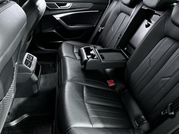 Audi A6 V (C8) с пробегом 2019 года, цена 4 550 000 рублей, 116055 км, седан, Автокод Объявления