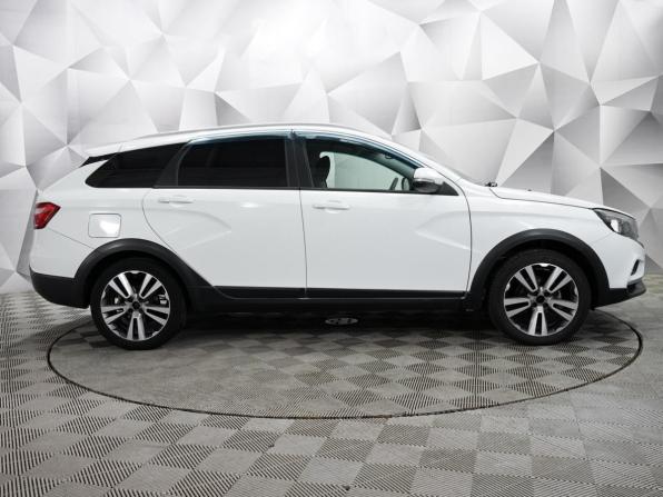 Lada (ВАЗ) Vesta I с пробегом 2018 года, цена 1 099 000 рублей, 105000 км, универсал, Автокод Объявления