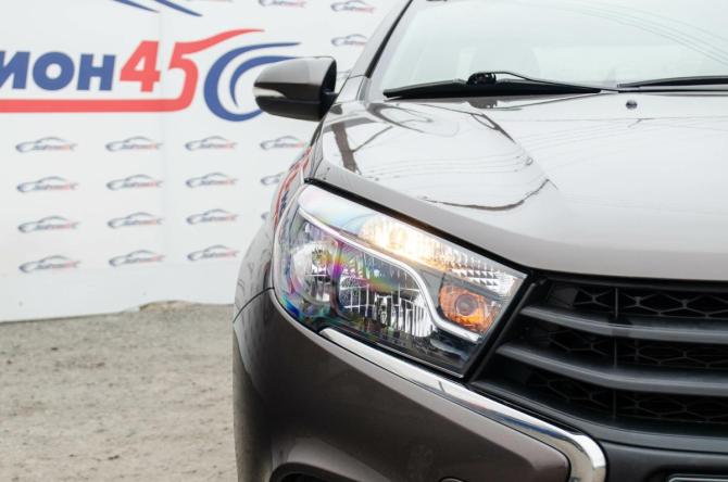 Lada (ВАЗ) Vesta I с пробегом 2017 года, цена 650 000 рублей, 135000 км, седан, Автокод Объявления