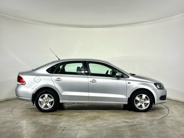 Volkswagen Polo V с пробегом 2011 года, цена 720 000 рублей, 81646 км, седан, Автокод Объявления