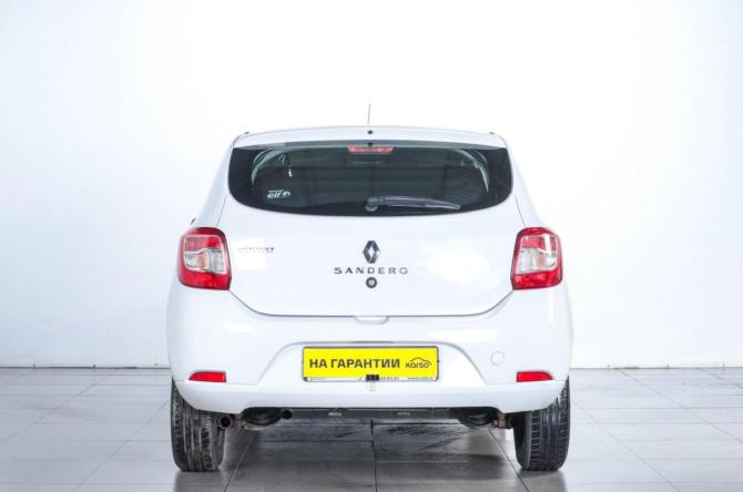 Renault Sandero II Рестайлинг с пробегом 2018 года, цена 889 000 рублей, 132000 км, хэтчбек, Автокод Объявления