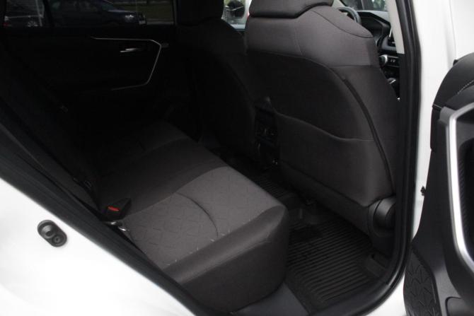 Toyota RAV4 V (XA50) с пробегом 2021 года, цена 3 650 000 рублей, 56116 км, внедорожник, Автокод Объявления