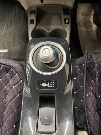 Nissan Leaf I (ZE0/AZE0) с пробегом 2011 года, цена 800 000 рублей, 73000 км, хэтчбек, Автокод Объявления