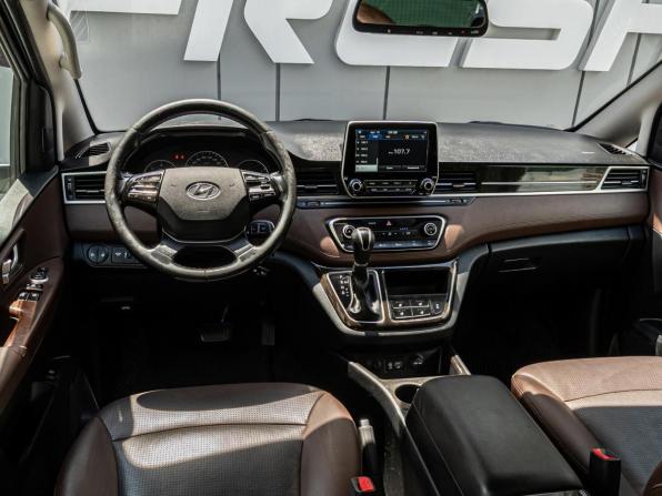 Hyundai Grand Starex I Рестайлинг 2 с пробегом 2020 года, цена 3 370 000 рублей, 208762 км, минивэн, Автокод Объявления