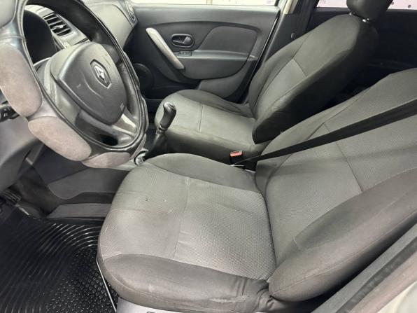 Renault Logan II с пробегом 2014 года, цена 400 000 рублей, 75178 км, седан, Автокод Объявления