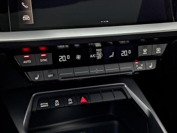 Audi A3 IV (8Y) с пробегом 2022 года, цена 3 477 000 рублей, 12734 км, седан, Автокод Объявления