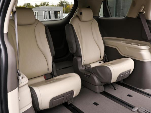 Kia Carnival IV с пробегом 2021 года, цена 3 959 000 рублей, 44639 км, минивэн, Автокод Объявления