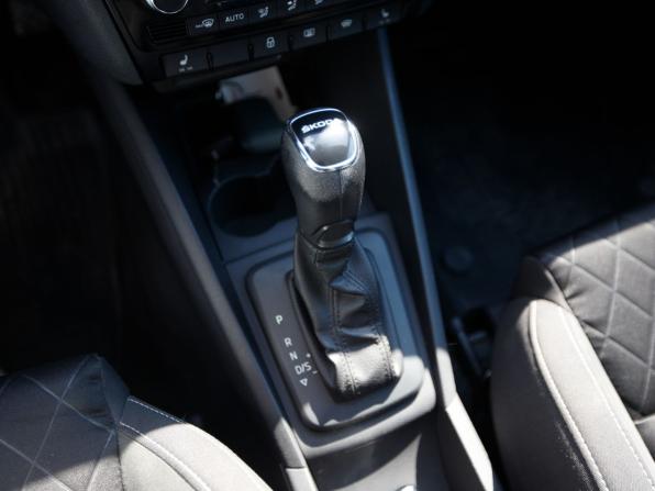 Skoda Rapid II с пробегом 2021 года, цена 1 350 000 рублей, 98853 км, лифтбек, Автокод Объявления