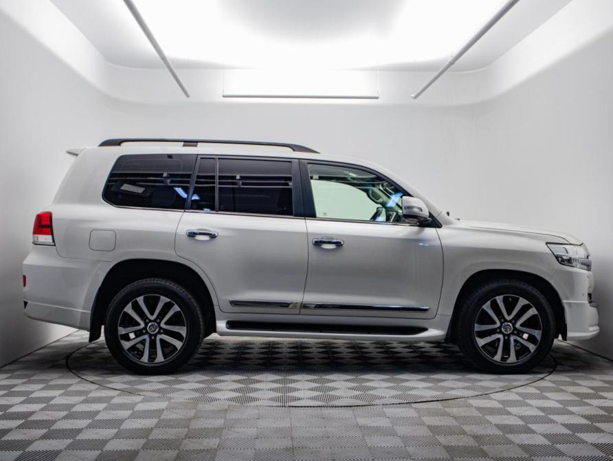 Toyota Land Cruiser 200 Series Рестайлинг 2 Москва  - изображение 4