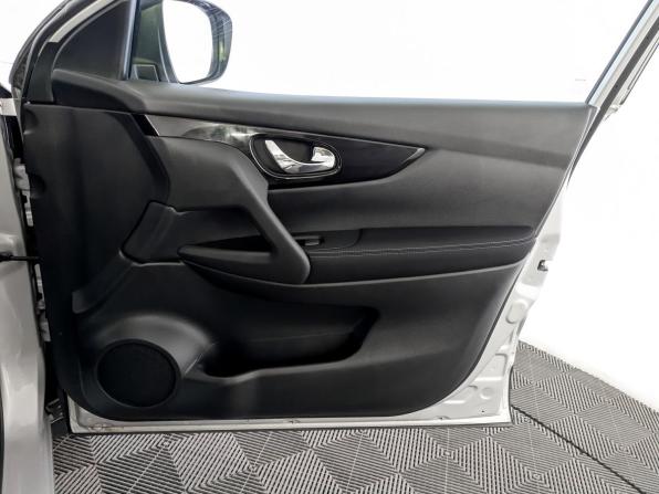Nissan Qashqai II с пробегом 2018 года, цена 1 650 000 рублей, 73669 км, внедорожник, Автокод Объявления