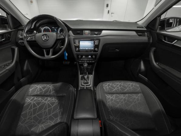 Skoda Rapid I Рестайлинг с пробегом 2019 года, цена 1 445 000 рублей, 71328 км, лифтбек, Автокод Объявления