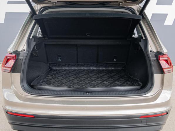 Volkswagen Tiguan II с пробегом 2018 года, цена 2 130 000 рублей, 180735 км, внедорожник, Автокод Объявления