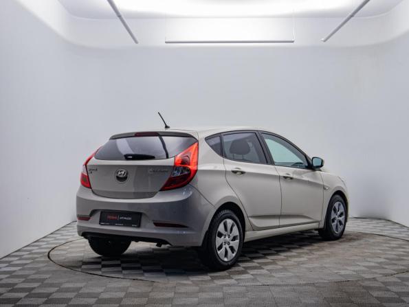 Hyundai Solaris I Рестайлинг с пробегом 2015 года, цена 995 000 рублей, 108855 км, хэтчбек, Автокод Объявления