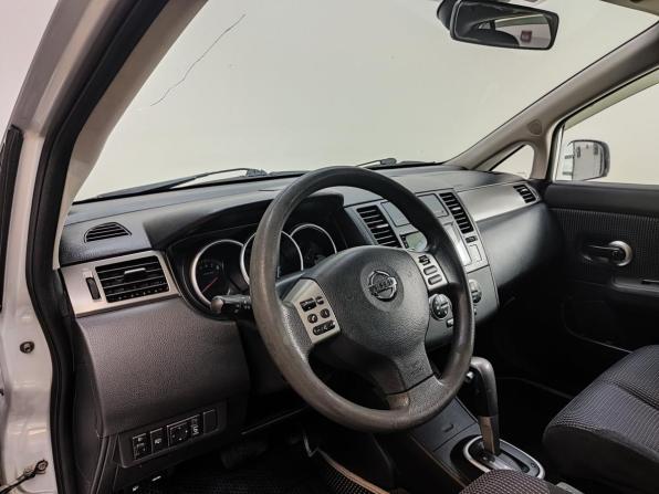 Nissan Tiida I Рестайлинг с пробегом 2010 года, цена 750 000 рублей, 189968 км, седан, Автокод Объявления