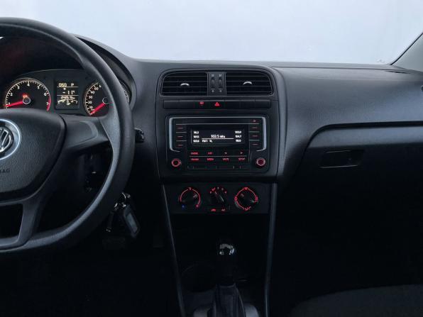 Volkswagen Polo V Рестайлинг с пробегом 2019 года, цена 952 000 рублей, 243000 км, седан, Автокод Объявления
