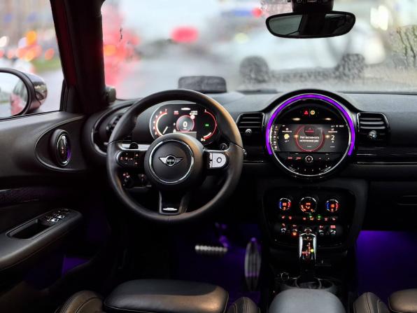 Mini Clubman II Рестайлинг с пробегом 2022 года, цена 3 890 000 рублей, 63302 км, универсал, Автокод Объявления
